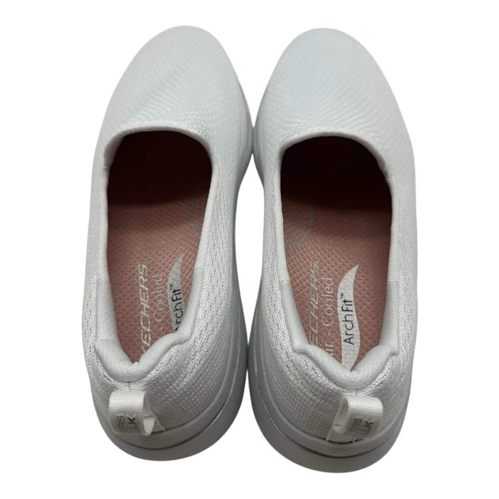 Skechers Go‎ Walk Arch Fit 2.0 Shoes Womens Sz 9.5 White Slip On Sneakers 125313